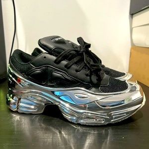Adidas Raf Simons black silver Ozweego metallic
